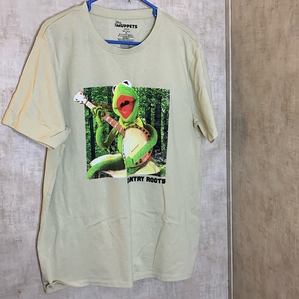 Disney the muppets t-shirt size XL